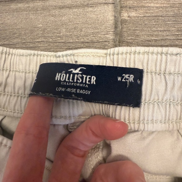 Hollister Cream y2k Low-Rise Baggy Cargo Pants - Picture 5 of 7